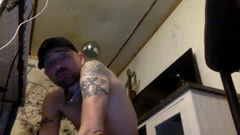 Snapshot of allitrunnin chatting on 09/28/25, 09:03 allitrunnin online show from 09/28/25, 09:03