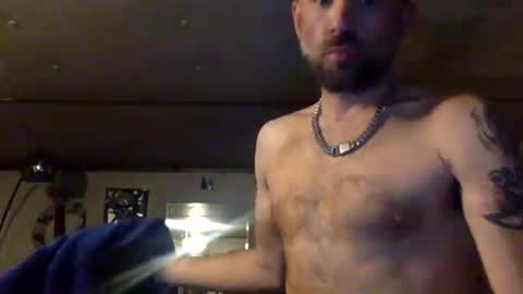 Snapshot of allitrunnin chatting on 12/20/25, 08:10 allitrunnin online show from 12/20/25, 08:10