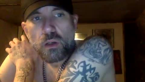 Snapshot of allitrunnin chatting on 01/08/26, 07:21 allitrunnin online show from 01/08/26, 07:21