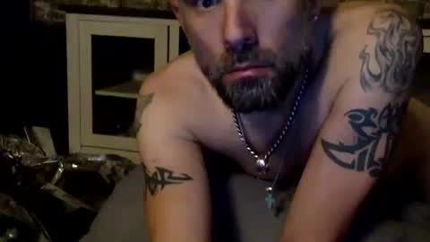 Snapshot of allitrunnin chatting on 02/27/26, 04:23 allitrunnin online show from 02/27/26, 04:23