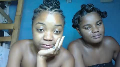 Snapshot of allizida01 chatting on 11/24/25, 07:13 allizida01 online show from 11/24/25, 07:13