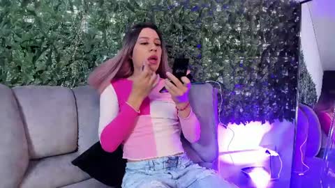 Snapshot of allizonkent chatting on 07/02/26, 03:17 allizonkent online show from 07/02/26, 03:17