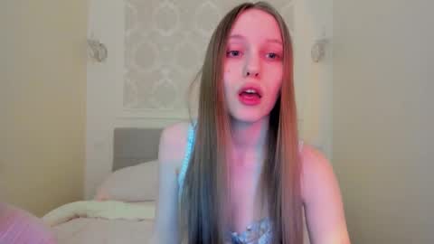 Snapshot of alllura chatting on 02/07/26, 05:00 Axi online show from 02/07/26, 05:00