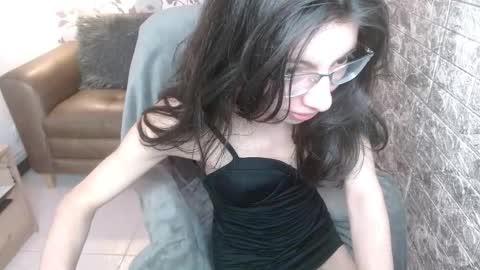 alison online show from 09/17/25, 07:59