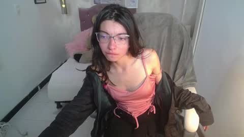 alison online show from 11/26/25, 08:21