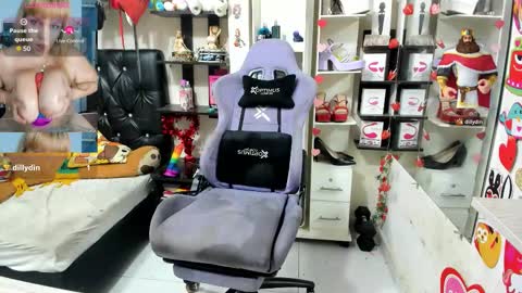 Snapshot of allsson_miller chatting on 02/26/26, 12:09 allsson_miller online show from 02/26/26, 12:09