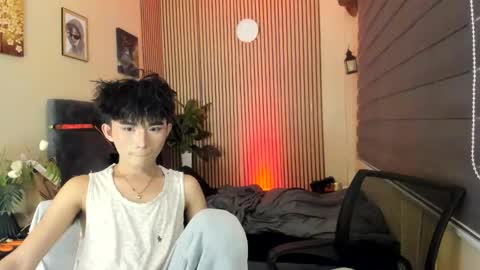 Snapshot of alluring_alpha chatting on 11/10/25, 06:40 kim and josh online show from 11/10/25, 06:40