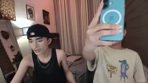 Snapshot of alluring_alpha chatting on 12/14/25, 07:07 kim and josh online show from 12/14/25, 07:07