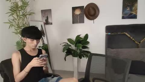 Snapshot of alluring_alpha chatting on 03/25/26, 12:16 kim and josh online show from 03/25/26, 12:16