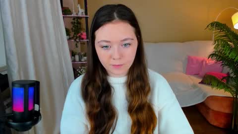 alluringeyess online show from 10/15/25, 12:27