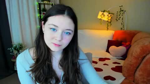 alluringeyess online show from 06/07/26, 04:33
