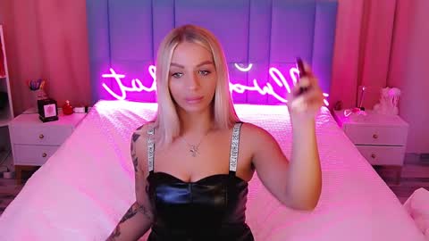 AlwaysHot online show from 01/07/25, 03:03