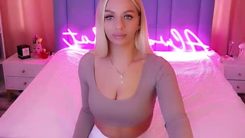 AlwaysHot online show from 02/17/25, 03:25