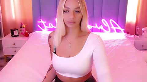 AlwaysHot online show from 02/17/25, 06:31