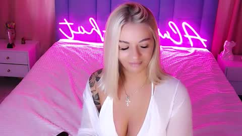 AlwaysHot online show from 09/16/25, 02:23