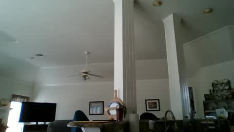 Snapshot of ally12334 chatting on 11/17/25, 04:35 ally12334 online show from 11/17/25, 04:35