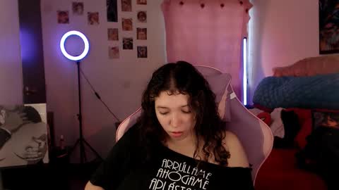 Snapshot of ally_donfort chatting on 02/13/26, 10:17 Ally online show from 02/13/26, 10:17