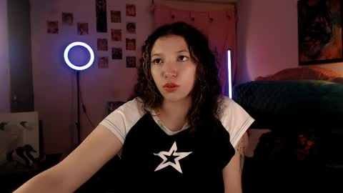 Snapshot of ally_donfort chatting on 04/03/26, 01:14 Ally online show from 04/03/26, 01:14