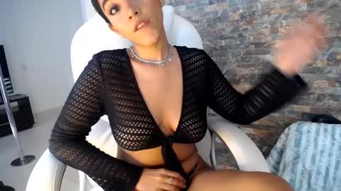 Snapshot of ally_summer chatting on 12/27/24, 09:11 ally_summer online show from 12/27/24, 09:11