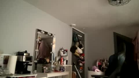 Snapshot of allyanalangel chatting on 01/02/25, 03:19 allyanalangel online show from 01/02/25, 03:19
