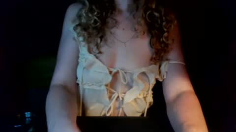 Snapshot of allycat4xoxo chatting on 06/03/26, 03:42 allycat4xoxo online show from 06/03/26, 03:42