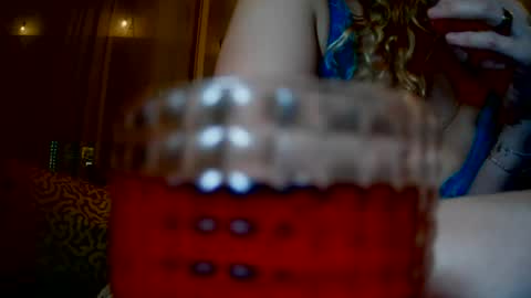 Snapshot of allycat4xoxo chatting on 07/18/26, 04:05 allycat4xoxo online show from 07/18/26, 04:05