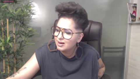         online show from 01/11/25, 01:37