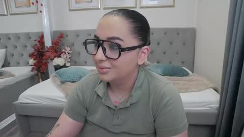         online show from 05/12/26, 04:59