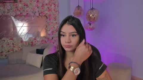 Alisson online show from 11/18/25, 10:20