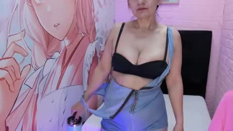 Snapshot of allysonmilf chatting on 07/02/26, 04:02 Allyson online show from 07/02/26, 04:02