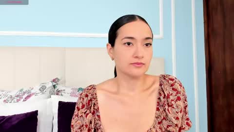 Snapshot of alma_ssweet chatting on 05/04/26, 12:23 Alma Sweet online show from 05/04/26, 12:23
