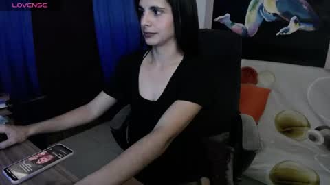 Snapshot of alma_sweet chatting on 05/16/26, 12:51 Arhantxa online show from 05/16/26, 12:51