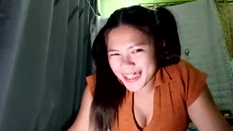 Snapshot of almacia chatting on 02/15/26, 11:19 almacia online show from 02/15/26, 11:19