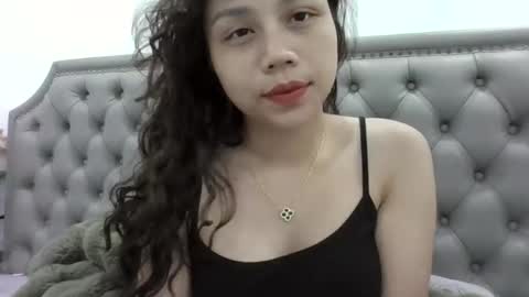 Snapshot of almira7947 chatting on 09/15/25, 02:50 almira7947 online show from 09/15/25, 02:50