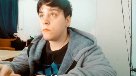 Almond online show from 05/12/26, 02:30