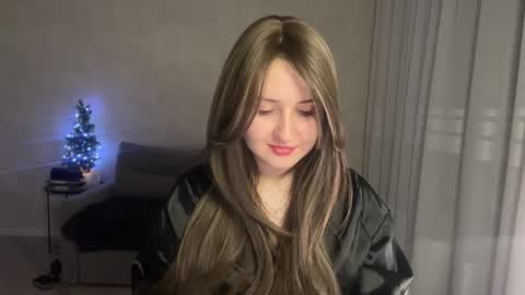 Snapshot of almostinnocent_ chatting on 01/05/26, 11:30 Anna online show from 01/05/26, 11:30