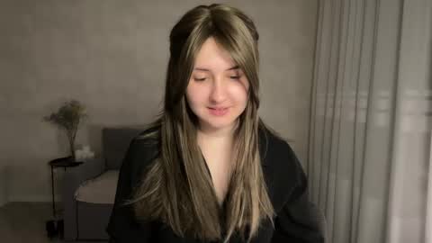 Anna online show from 04/27/26, 08:51