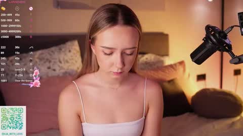 Lia online show from 11/26/25, 02:56