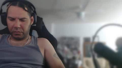 simplyfaded online show from 11/22/25, 11:09