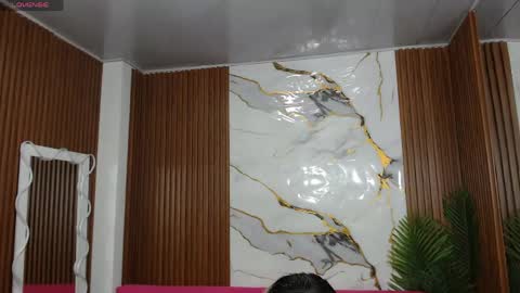 Snapshot of alonddra_tay chatting on 05/04/26, 11:39 alonddra_tay online show from 05/04/26, 11:39