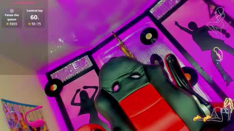 alondra_campbell online show from 10/28/25, 03:21