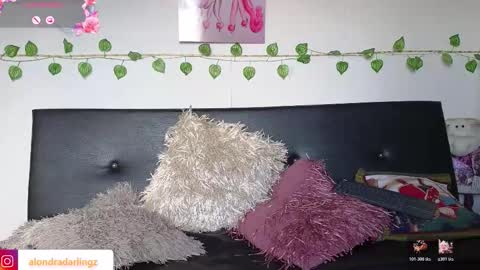 Alondra Darling online show from 12/13/25, 09:09