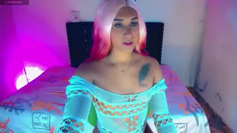 alondragill_ online show from 05/12/26, 03:14