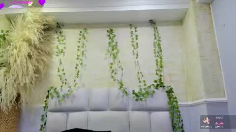 ALONDRA CUTE online show from 06/15/26, 04:25