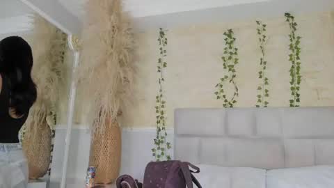 ALONDRA CUTE online show from 06/17/26, 04:37
