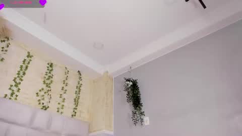 ALONDRA CUTE online show from 06/19/26, 07:01