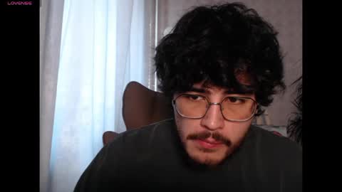 Snapshot of alone_at_homee chatting on 03/24/26, 03:22 Alan online show from 03/24/26, 03:22