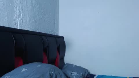 Snapshot of alonxoo chatting on 02/24/26, 02:09 alonxoo online show from 02/24/26, 02:09