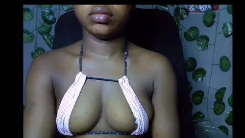 Snapshot of alosexy_bae chatting on 01/10/26, 07:21 alo online show from 01/10/26, 07:21