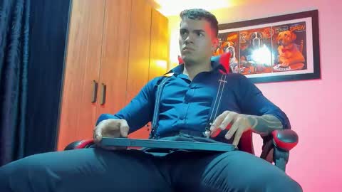 alpha_dominus_ online show from 01/12/26, 04:50